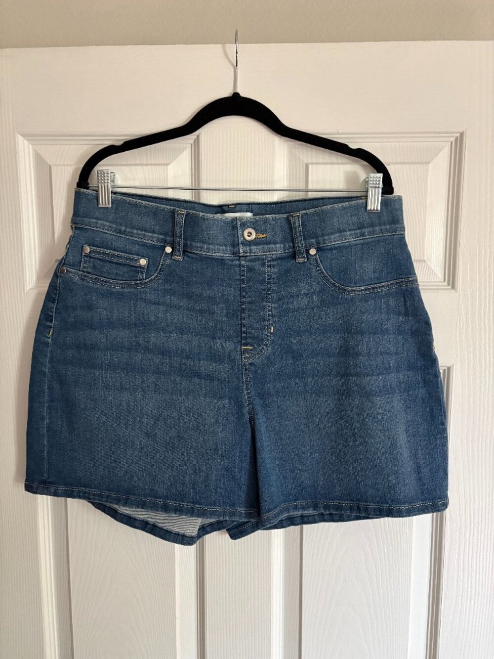 SPANX / Pull-On High Waist Mid-Thigh Denim Shorts / Vintage Indigo / XL